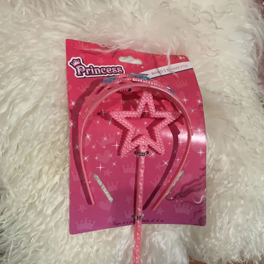 Lot of Kids’ Party Favors Novelty Pens Puppy Pencils Tiaras